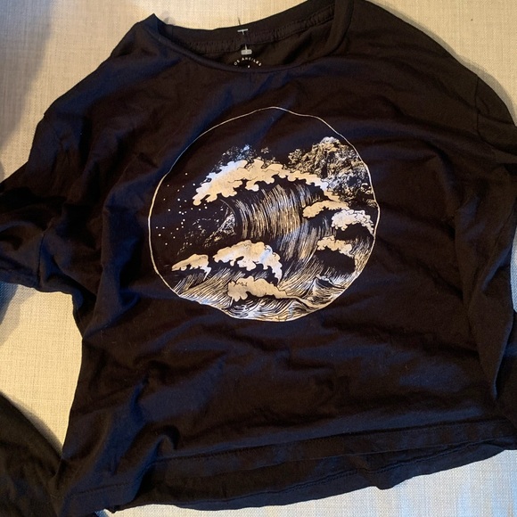 PacSun Tops - Pacsun wave t-shirt